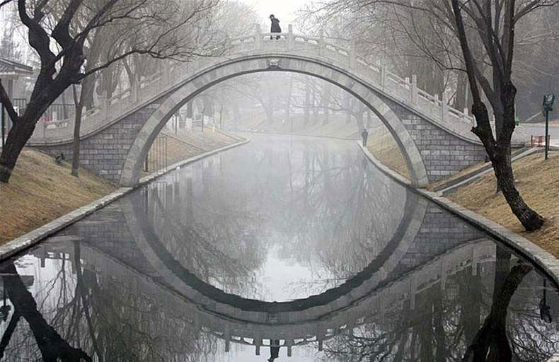 bluepueblo:
“ Moon Bridge, Bejing, China
photo via bakers
”