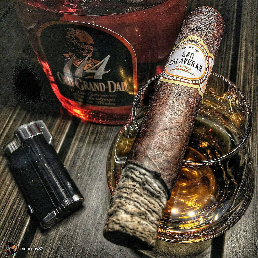 Evening folks!
#OldGrandDad
#Repost from @cigarguy82
WWW.CIGARSANDWHISKEYS.COM
➖➖➖➖➖➖➖➖
Tag someone who’d love this!😉:Like 👍, Repost 🔃, Tag 🔖 Follow 👣 Us & Subscribe ✍...
