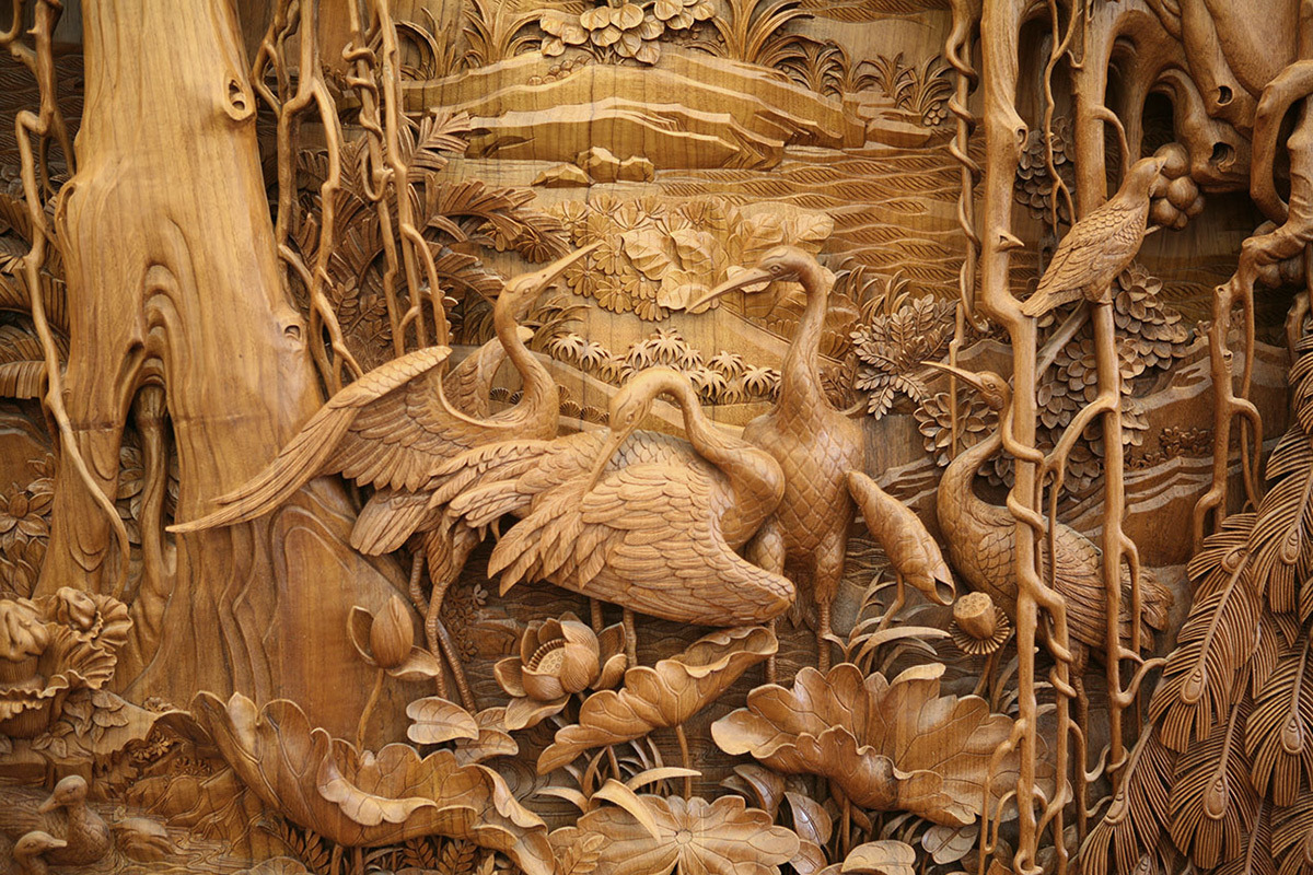 Unbelievably Detailed Wooden Sculptures Brought To Life By Traditional Dongyang Wood Carving
The intricate craftsmanship of the ancient Chinese wood carving technique that emerged from the Dongyang district as early as the Tang Dynasty shows...