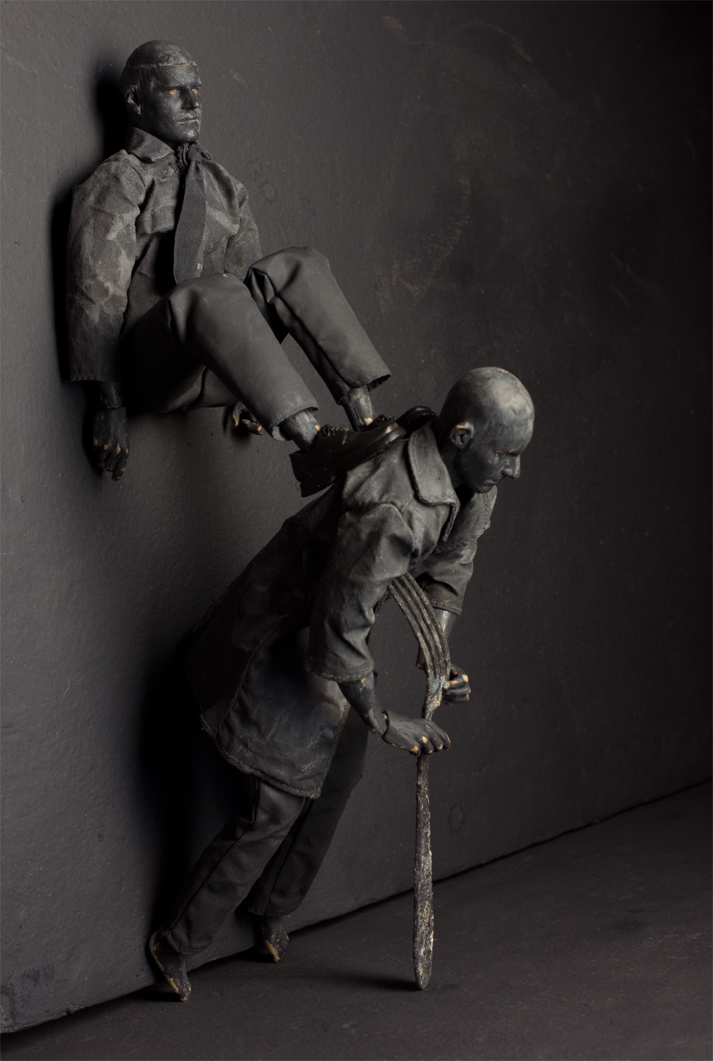 Cayetano Ferrandez |Grey Man Sculpture #artpeople