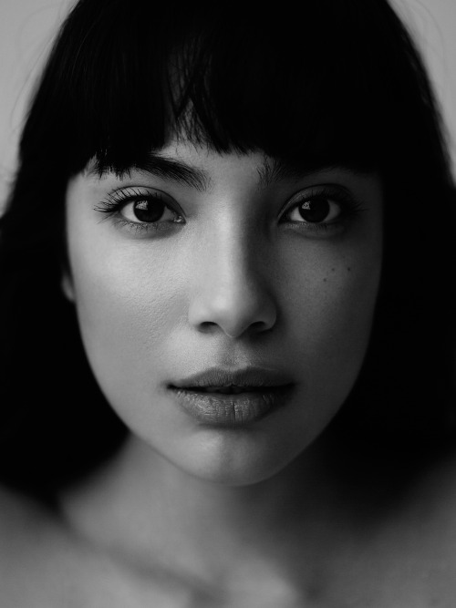 yesenialinares:f8:The beautiful Yesenia. Photographed by... - Bonjour Mesdames