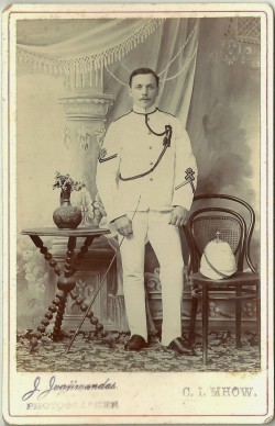 English soldier in India