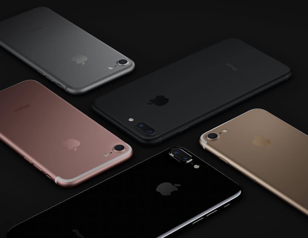 The new iPhone 7 now comes in two new colours. Jet black and just black. Will you be getting one? If so, which colour? https://www.instagram.com/p/BKETxX-hlJX/