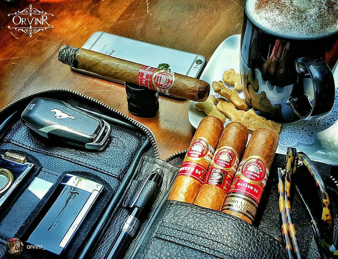 🔥💨☕
#Repost 📸 from @orvinr_
WWW.CIGARSANDWHISKEYS.COM
➖➖➖➖➖➖➖➖
Tag someone who’d love this!😉:Like 👍, Repost 🔃, Tag 🔖 Follow 👣 Us & Subscribe ✍...