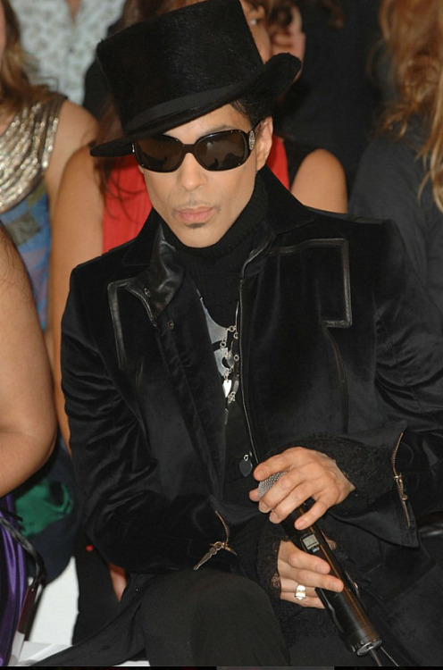½ So there was Prince sitting next to Trudie Styler at the Matthew Williamson runway show during London Fashion Week in 2007 – looking every inch the royal badass he was – when the on-stage band started the show. The song was Chelsea Rogers. Guess...