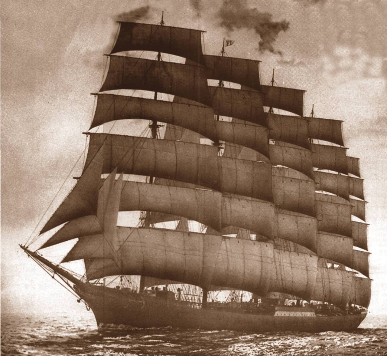 navaphoto:
“Preussen, five mast, and very fast fragata of XIX century. 16 knots
”