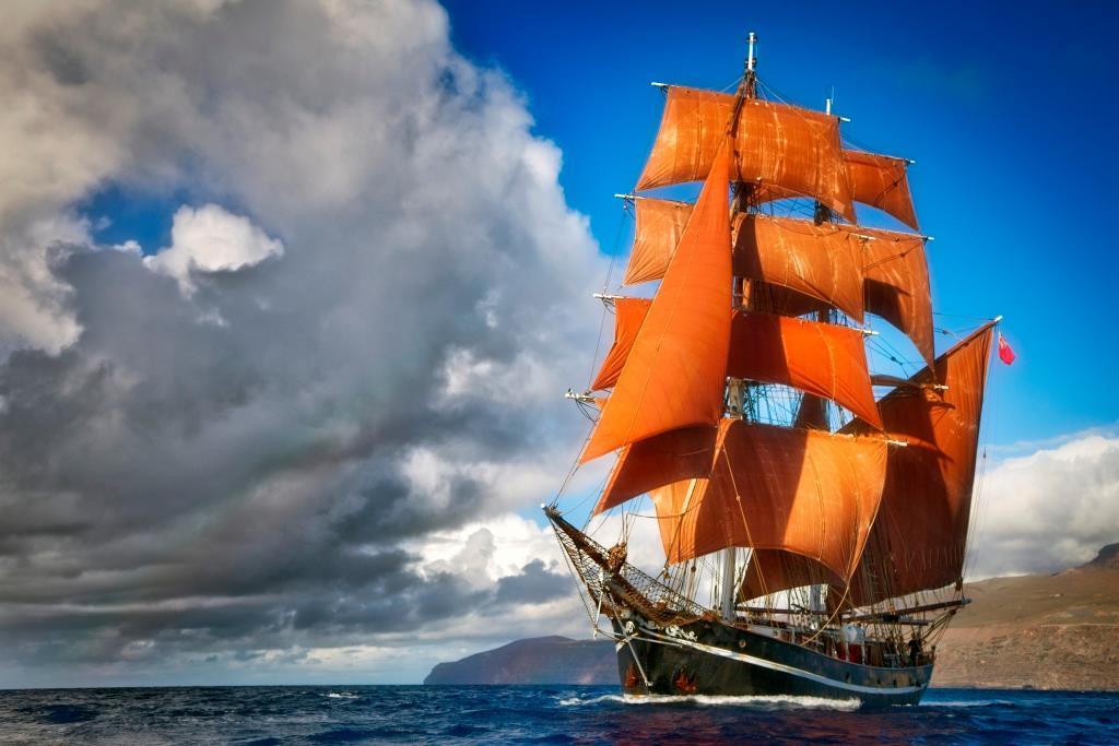 gonautical:
“Tall Ship Under Red Sails
”