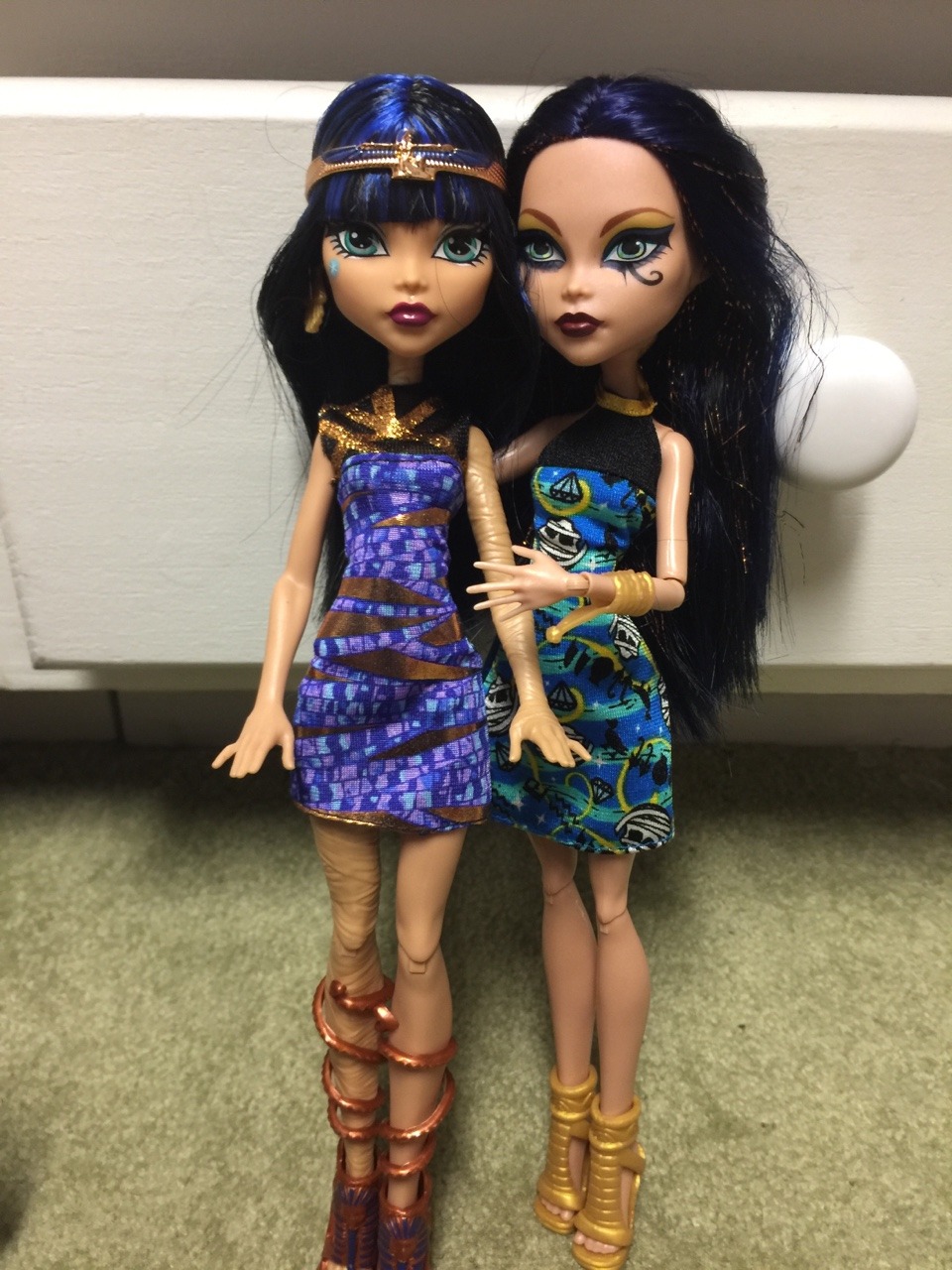 minxy-meow:
“ I adore the new Cleo.
I never collected Cleo the first year I got into MH, because she looked too human. I got over it obviously, she’s amazing, but these body mold wraps are killing it.
I like her face, just in different ways than...