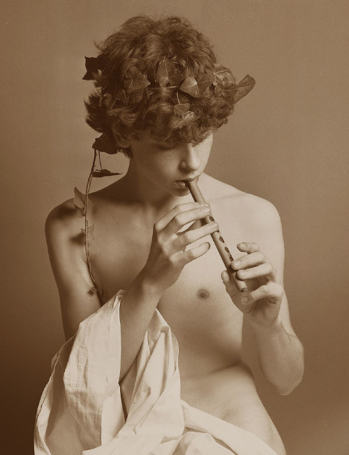 moodbymonochrome: “ young Bacchus ”