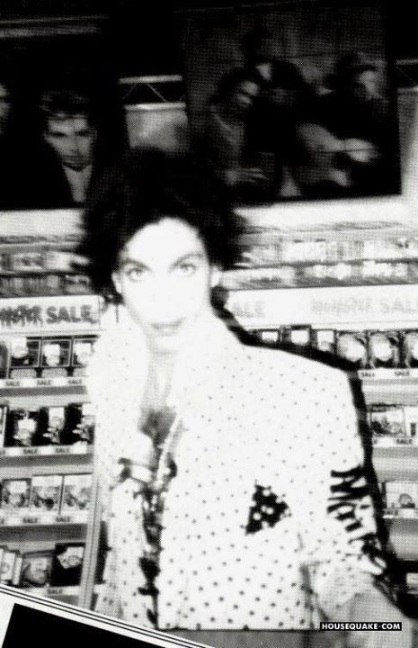 lovesexyistheone: “ Tower Records Signing ”