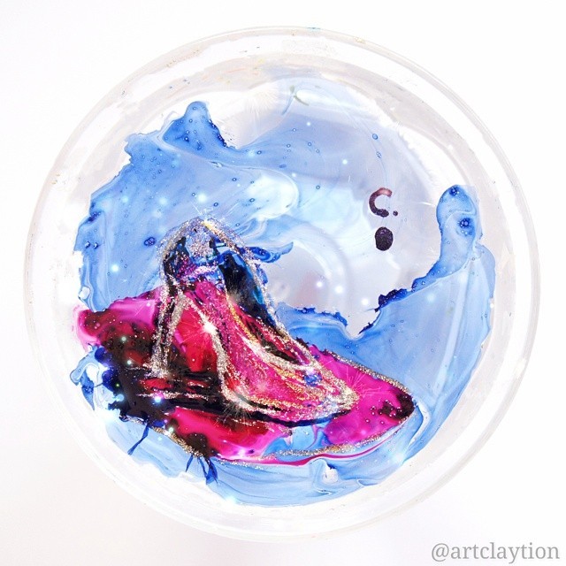 The Little Glass Slipper. Nail Polish on Water, 2014. Disney Fairy Tales Collection. Instagram: @artclaytion