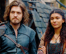 The Musketeers - Page 11 Tumblr_obr154KNpS1qczu73o1_400