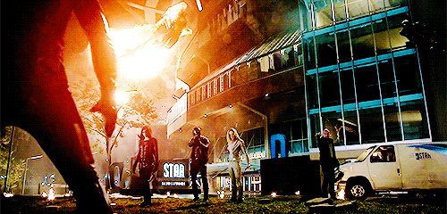 Firestorm, Supergirl, The Atom, Speedy, Spartan, White Canary and Heatwave in “Invasion!” (Photo Credit: Tumblr)