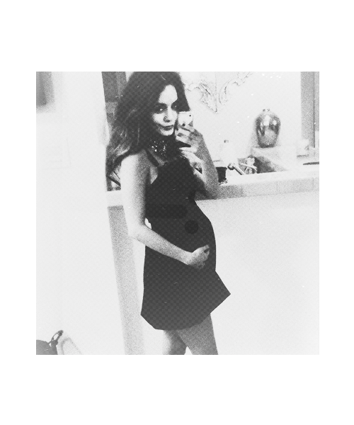 Pics Of Vanessa Hudgens Pregnant 15