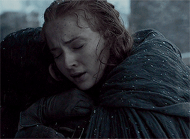 Abrazo de Sansa y Jon en 'Juego de Tronos'