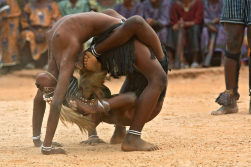 beautiesofafrique:
“ Bijago dance || Guinea Bissau || West Africa ||x
”